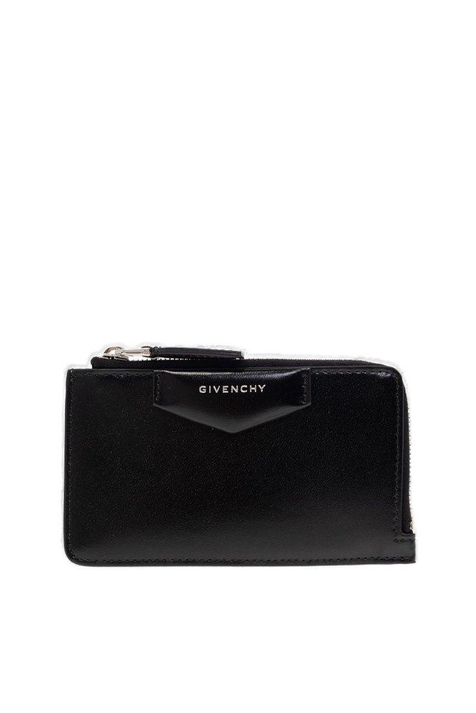 Prada Saffiano badge holder available on SUGAR - 60218