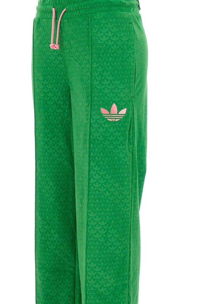 adidas Originals "adicolor Heritage Now Velor" jogger in Green | Lyst