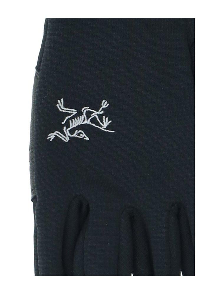 Black best sale rivet logo