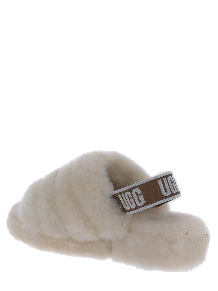Fluffy hotsell sliders ugg