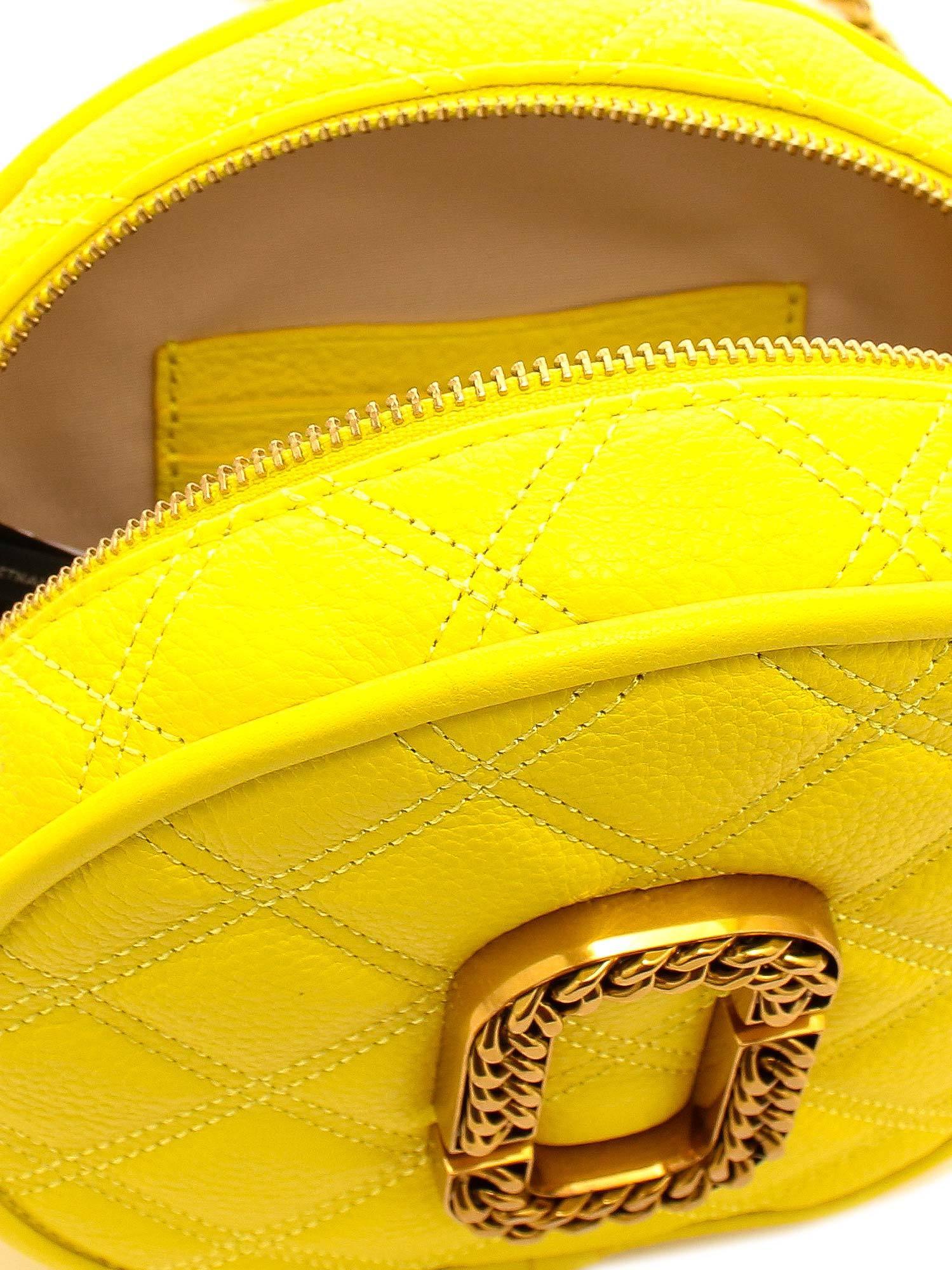 marc jacobs status round