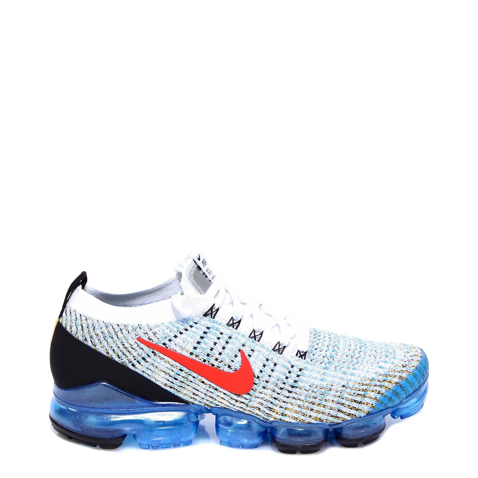 off white vapormax black with blue laces
