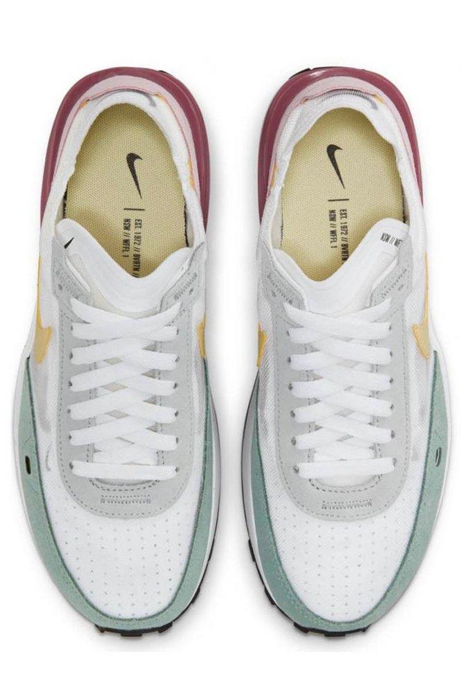 Preferencia Por perjudicar Nike Waffle Color Block Lace-up Sneakers | Lyst