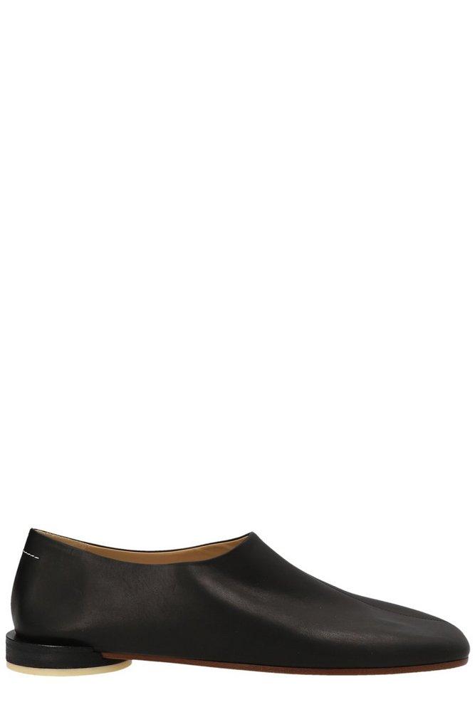 MM6 by Maison Martin Margiela Square Toe Loafers in Black