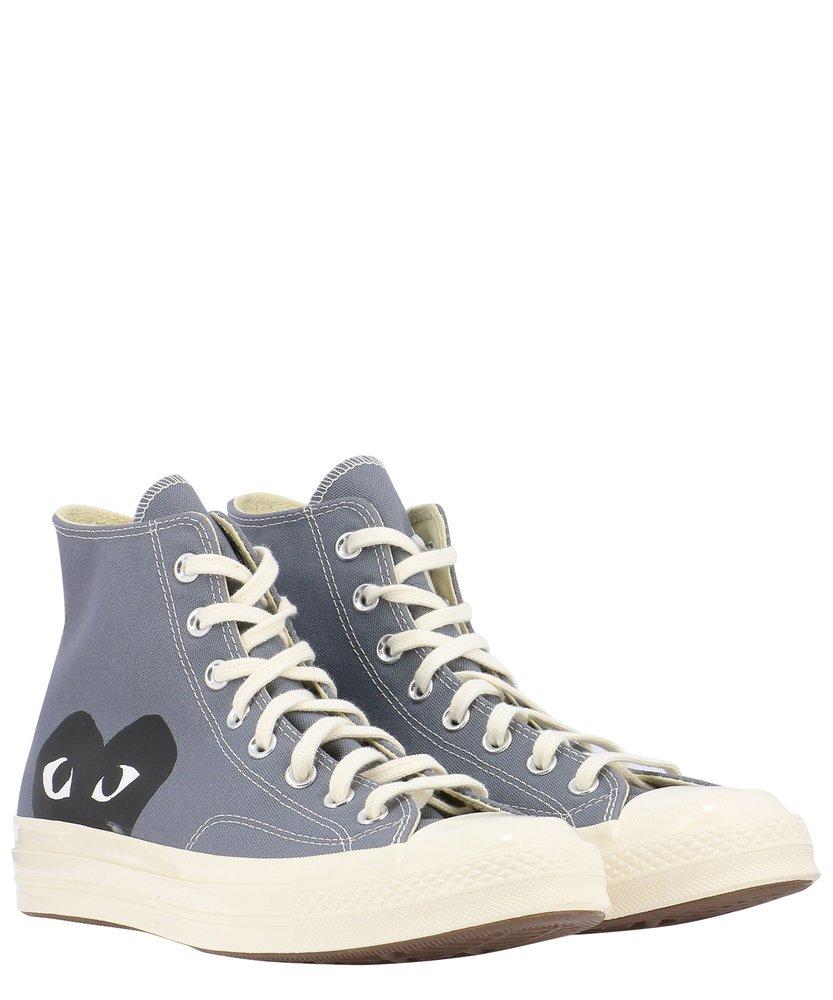 gray heart converse