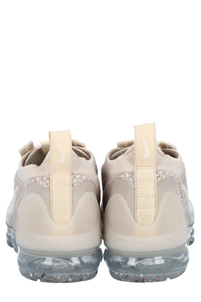 vapormax lace up