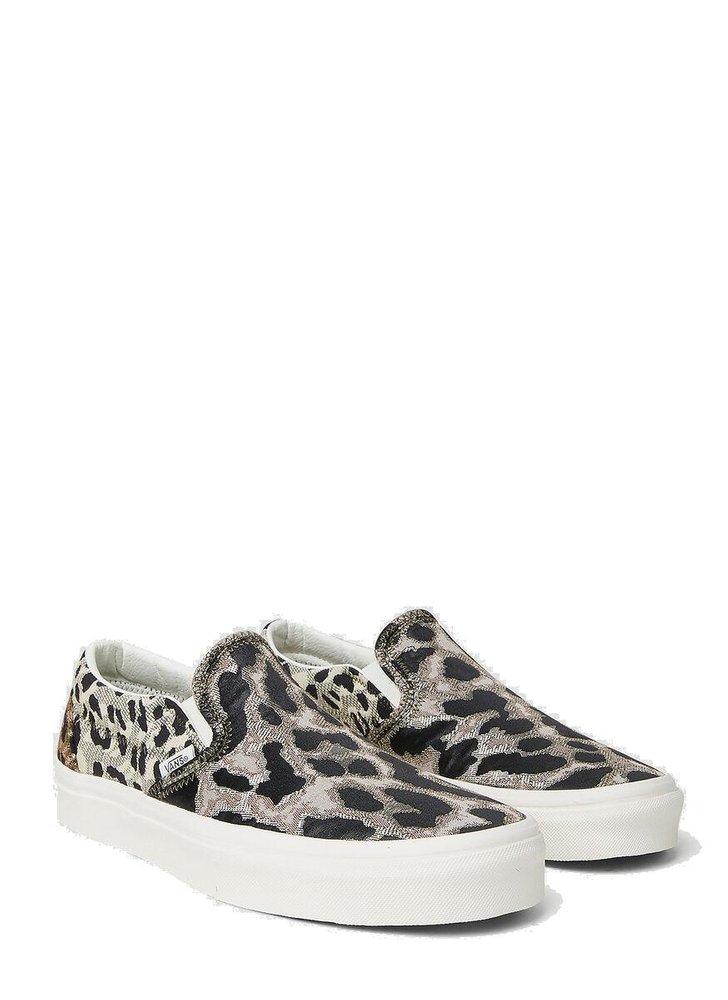Vans Leopard Printed Slip-on Sneakers in White | Lyst