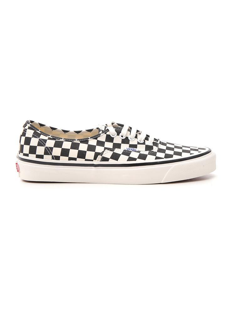 vans low checkered
