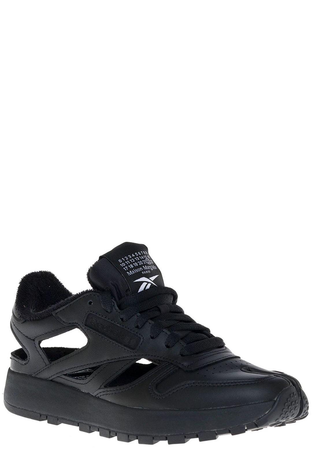 Maison Margiela Leather X Reebok Tabi Cut-out Sneakers in Black - Lyst