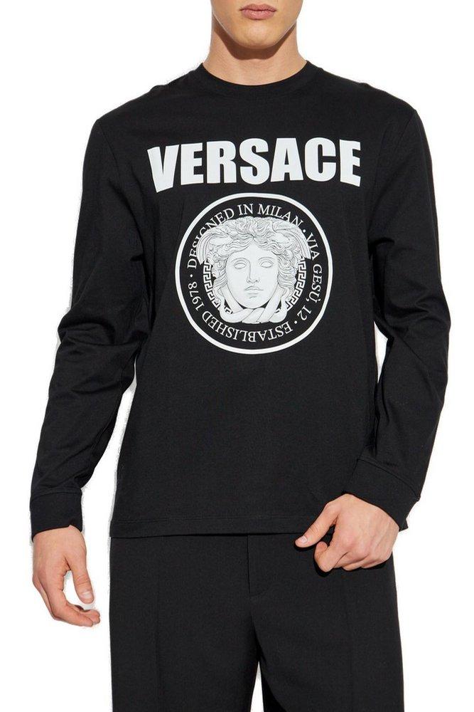 【関税＆送料込み】Versace Black Crewneck T-Shirt With Maxi Black T-shirt with logo print brand VERSACE JEANS COUTURE