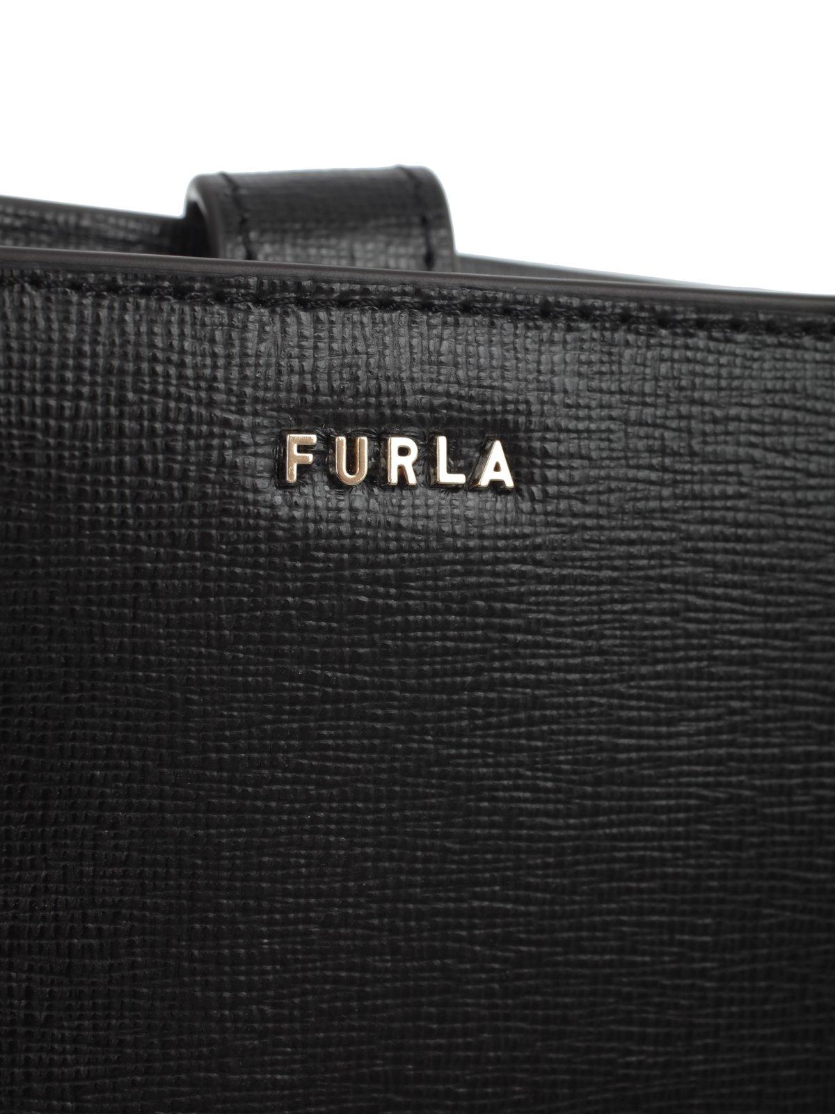 Furla Leather Logo Plaque Compact Wallet in Black - Lyst
