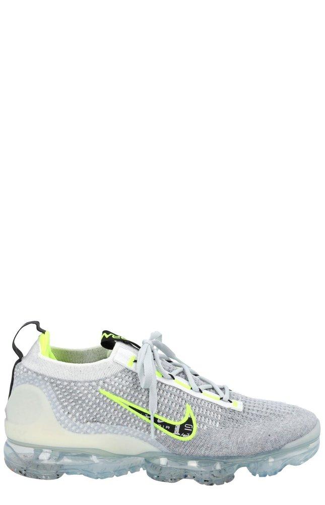 Nike Air Vapormax 2021 Flyknit Lace-up Sneakers in Gray for Men | Lyst