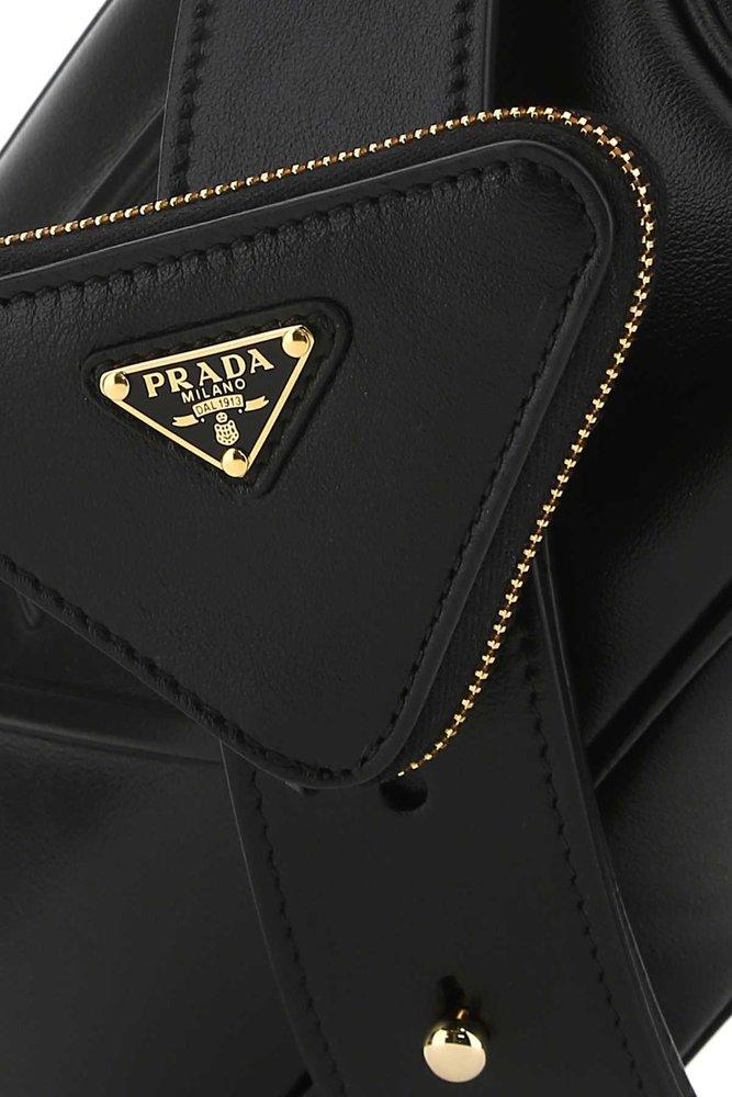 Prada Logo Plaque Zipped Crossbody Bag in Black | Lyst
