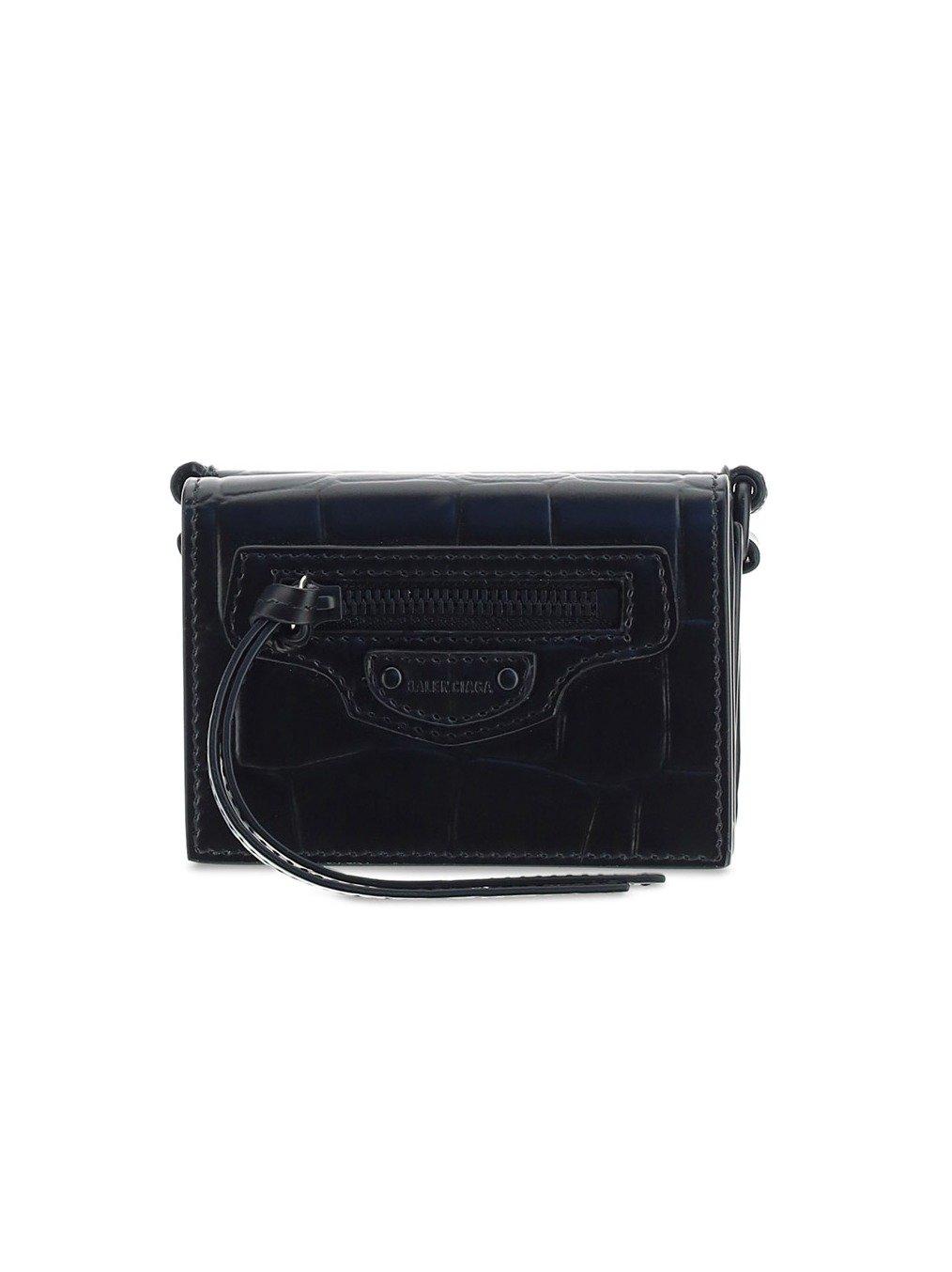 belted wallet