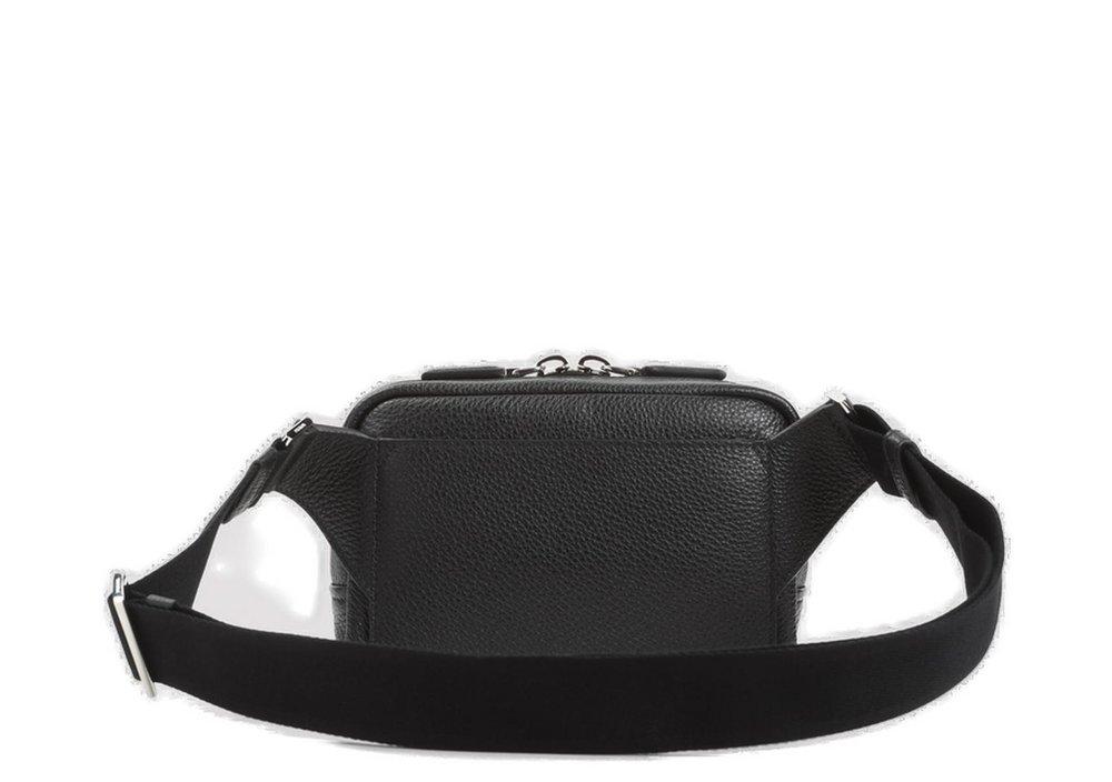 Prada Logo Plaque Zipped Messenger Bag in Black for Men Lyst UK