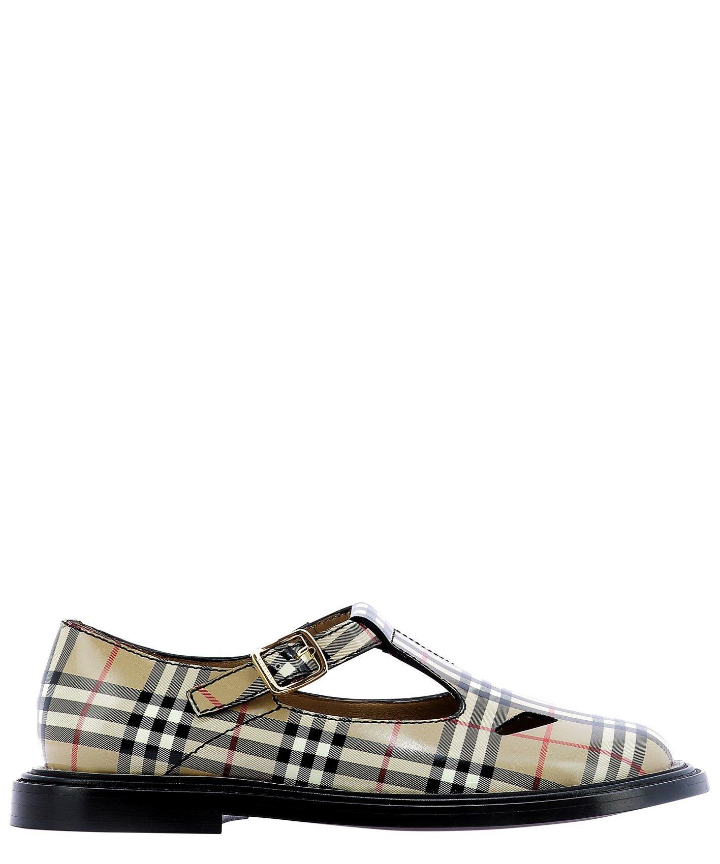 Burberry Leather Vintagecheck Tbar Shoes in Beige