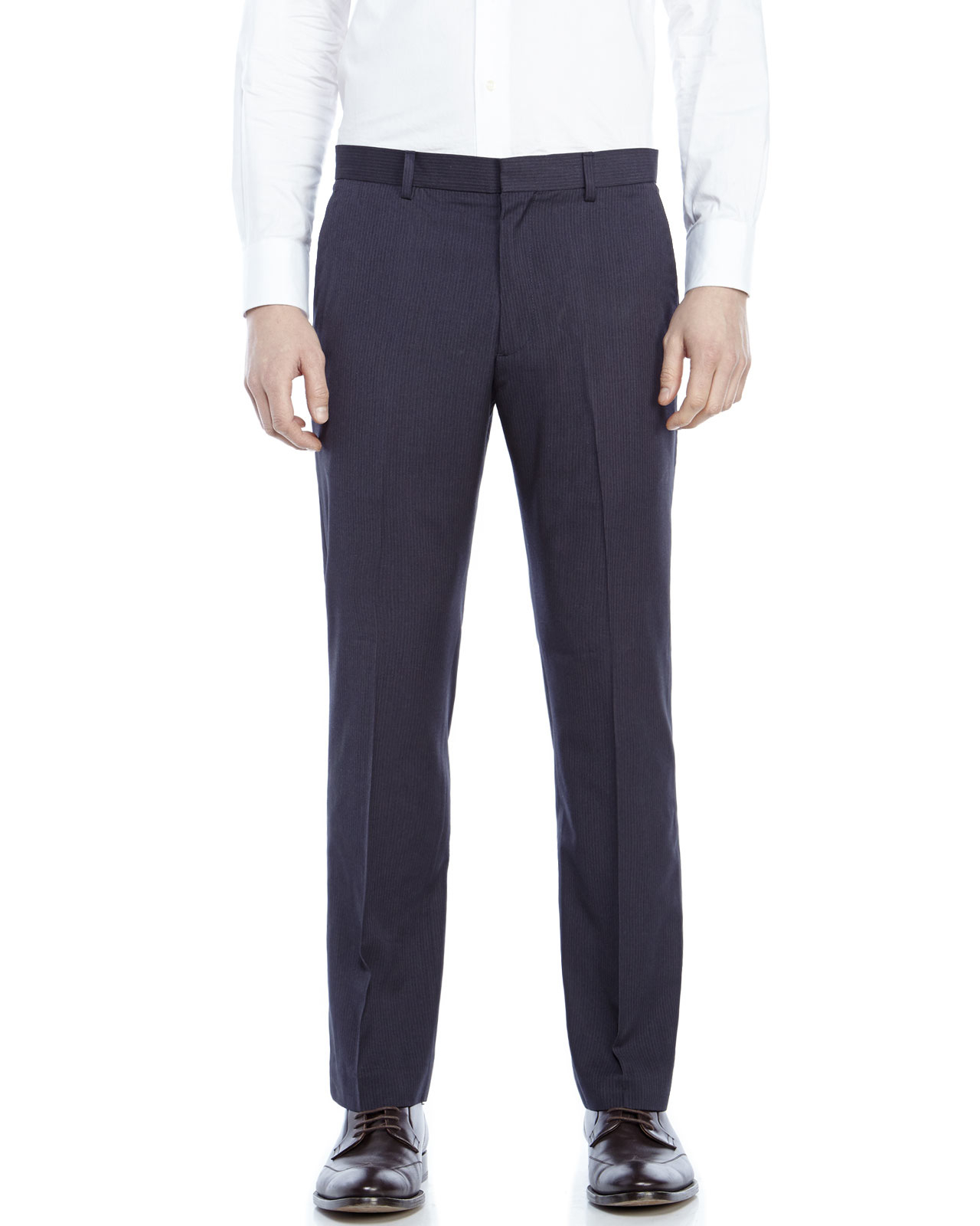 Slim fit navy pants The fit and style of our signature Washed Chinos, with 2% stretch added for extra comfort and mobility. The perfect pants for the man on the move. Available in up to 5 fits: Tailored, Slim.