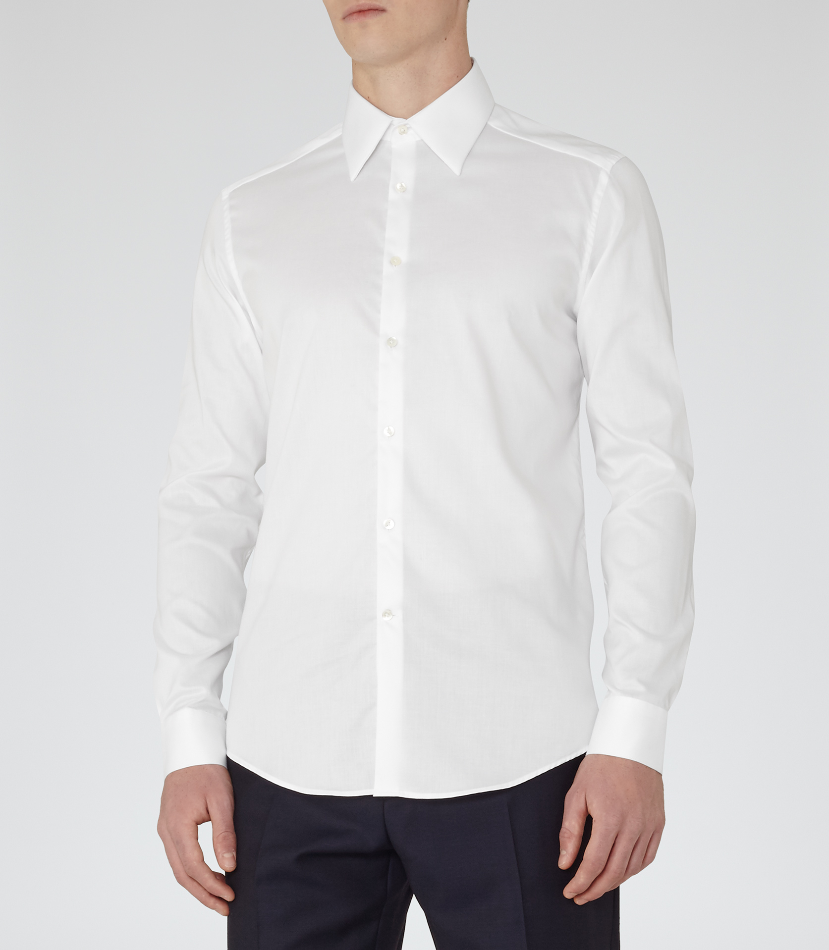 wide collar white shirt