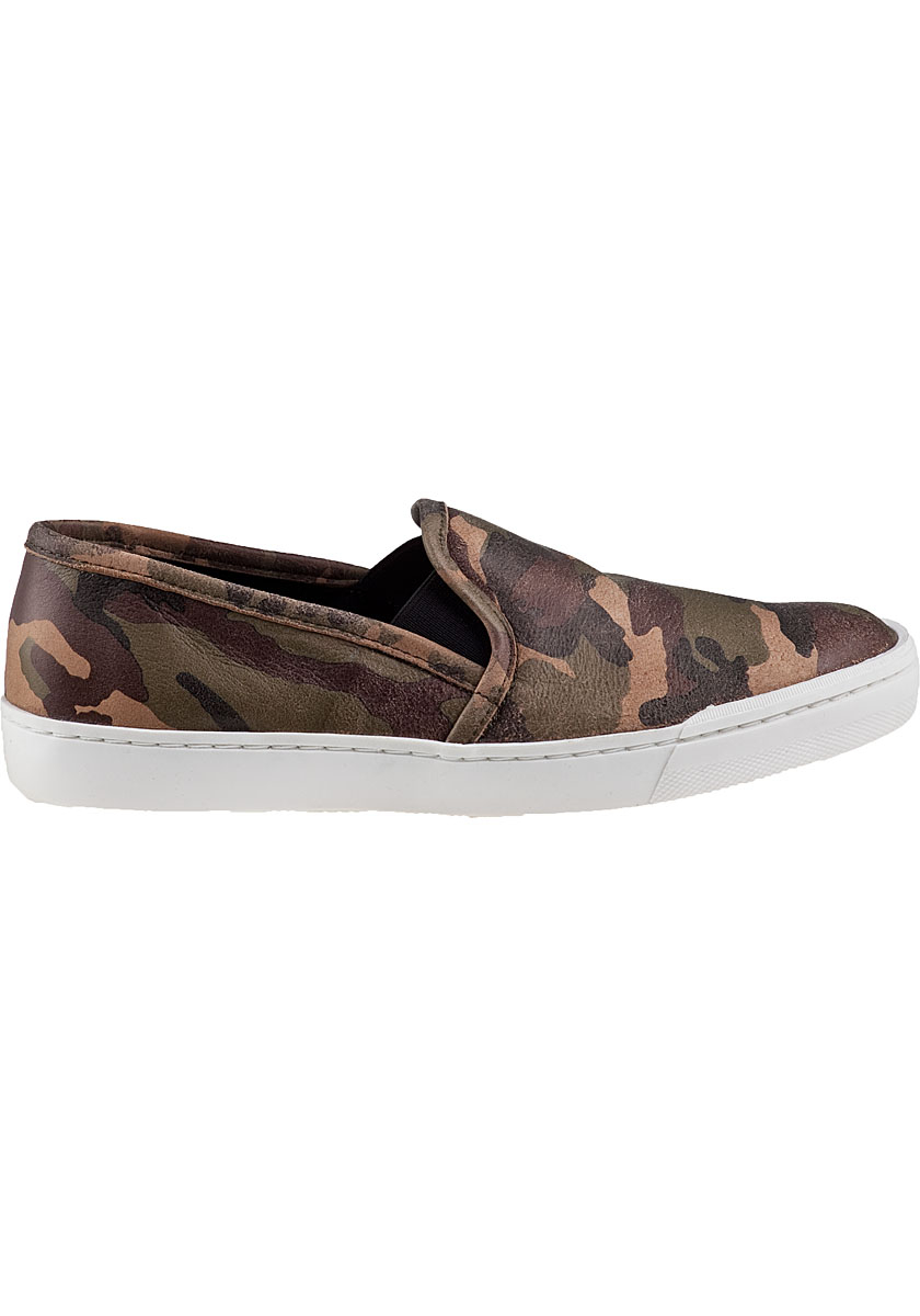 steve madden antics jogger sneakers camo
