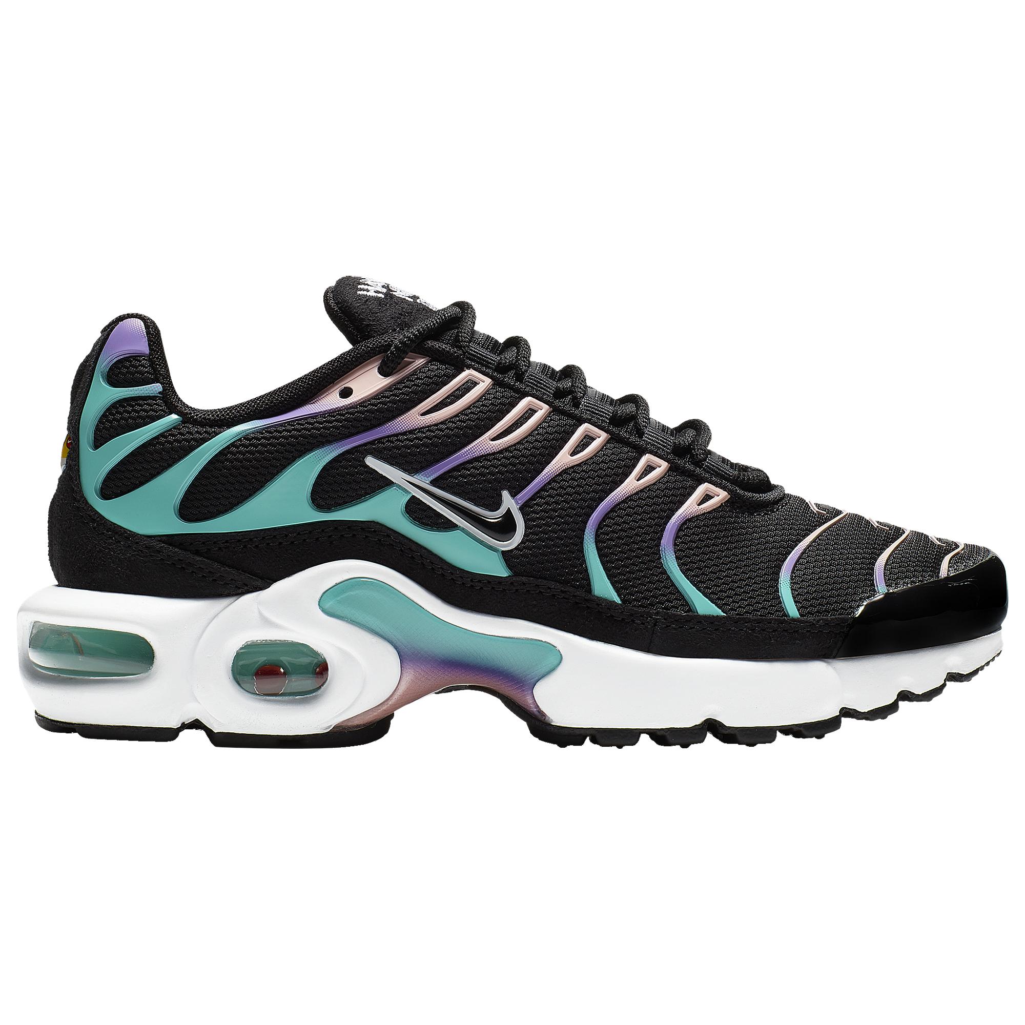 coral air max plus