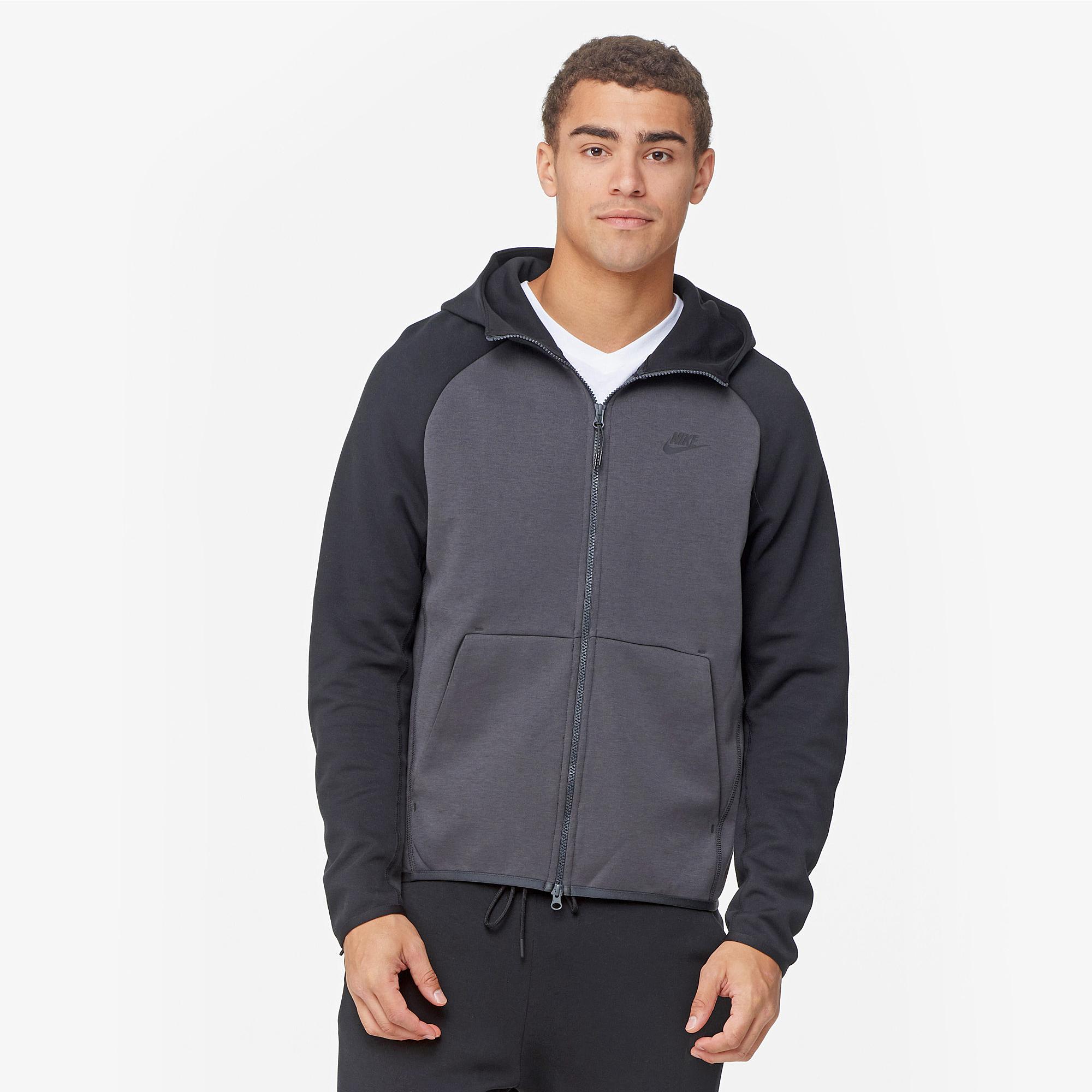 anthracite tech fleece
