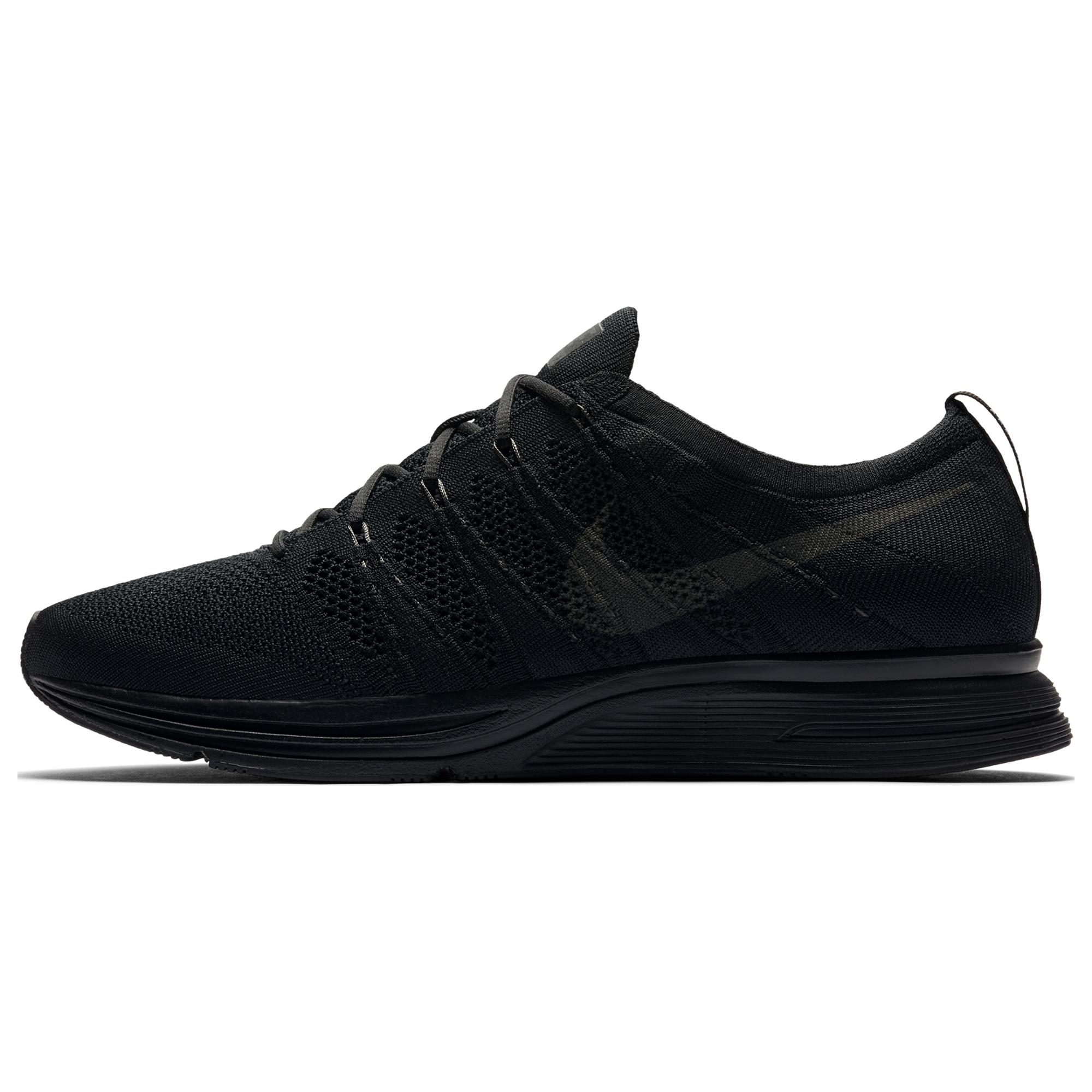 mens flyknit trainers