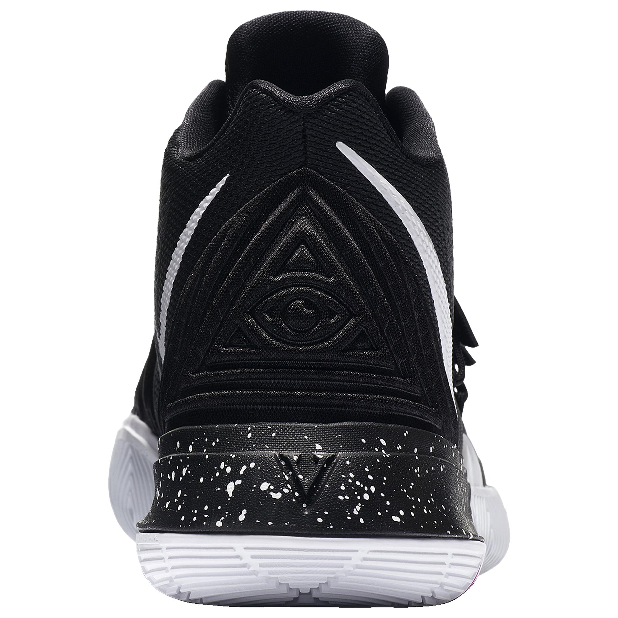 champs sports kyrie 5