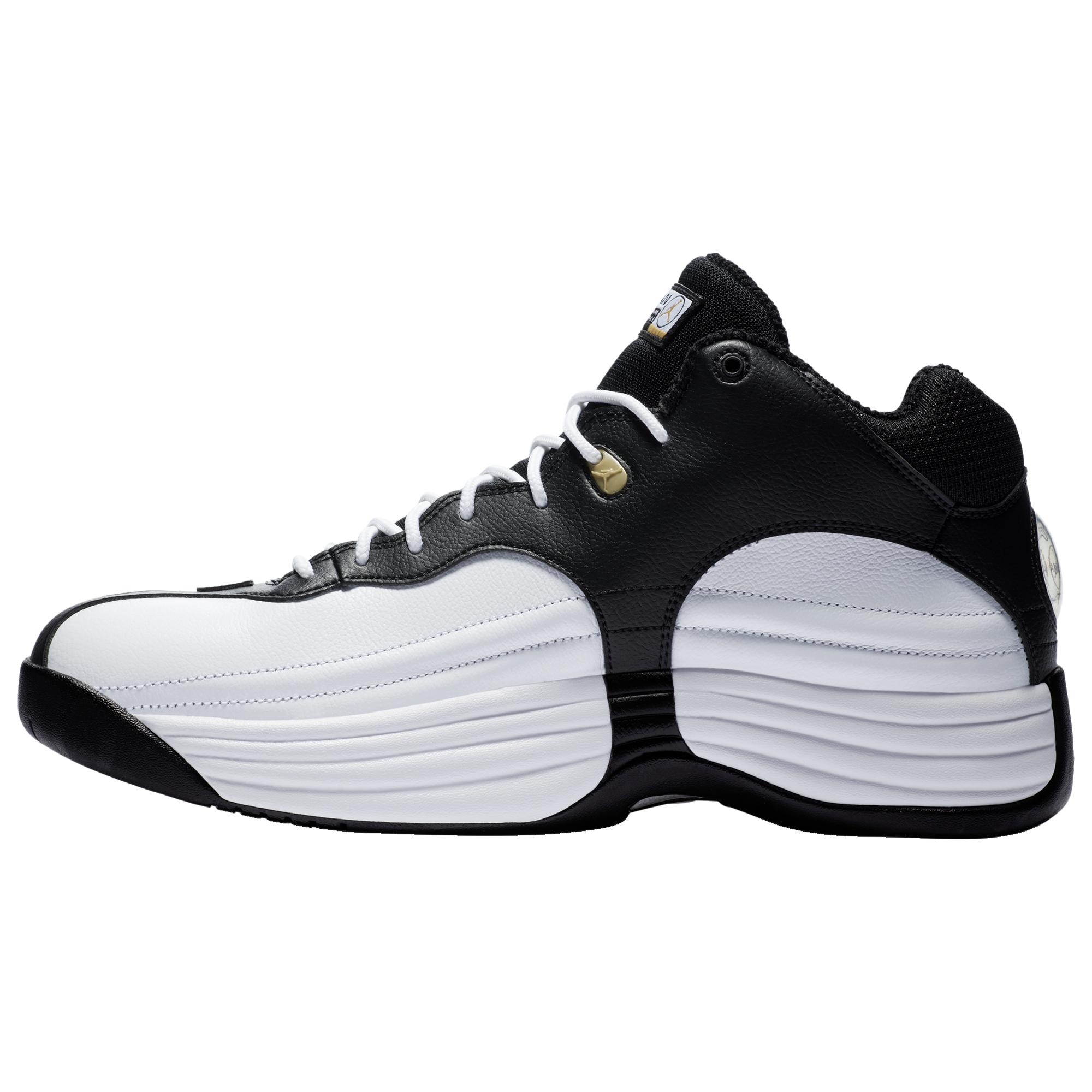 Nike Synthetic Jumpman Team 1 Basketball Shoes in White/Black