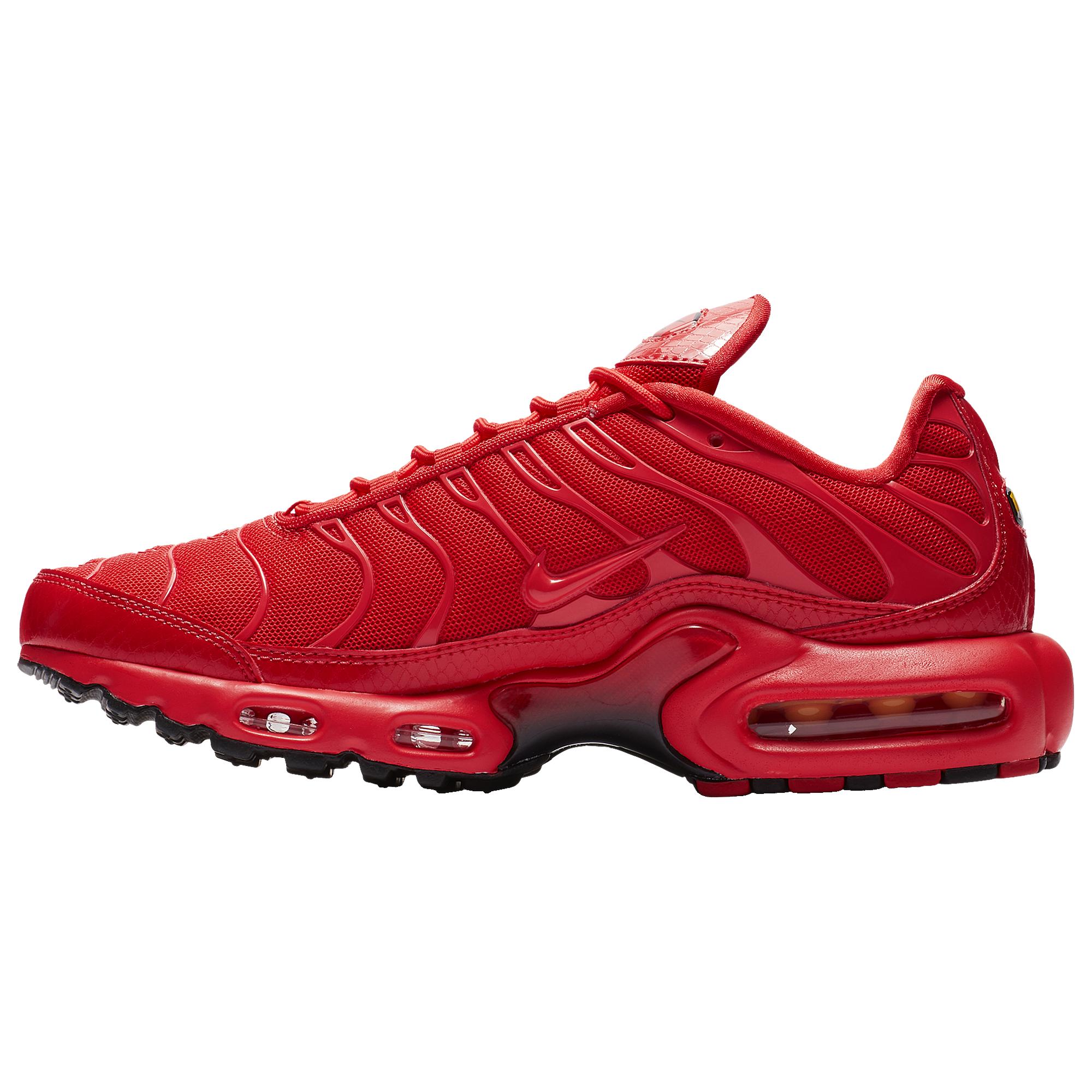 all red air max plus womens