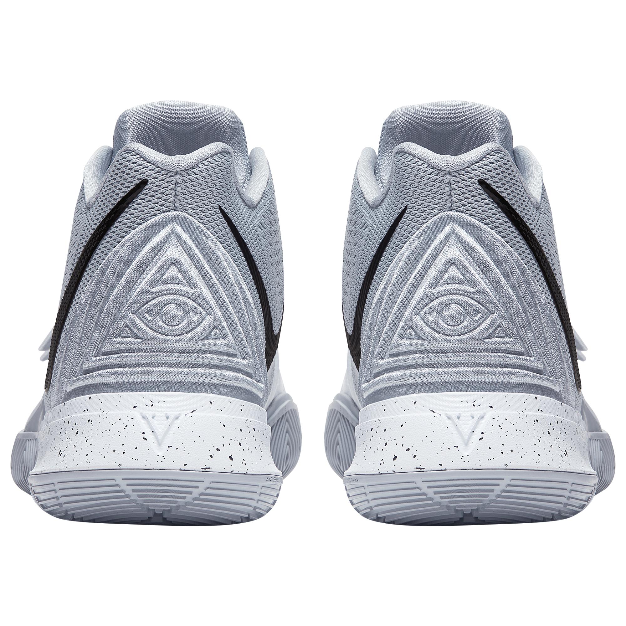 Nike Rubber Kyrie 5 Basketball Shoes in Gray for Men | Lyst