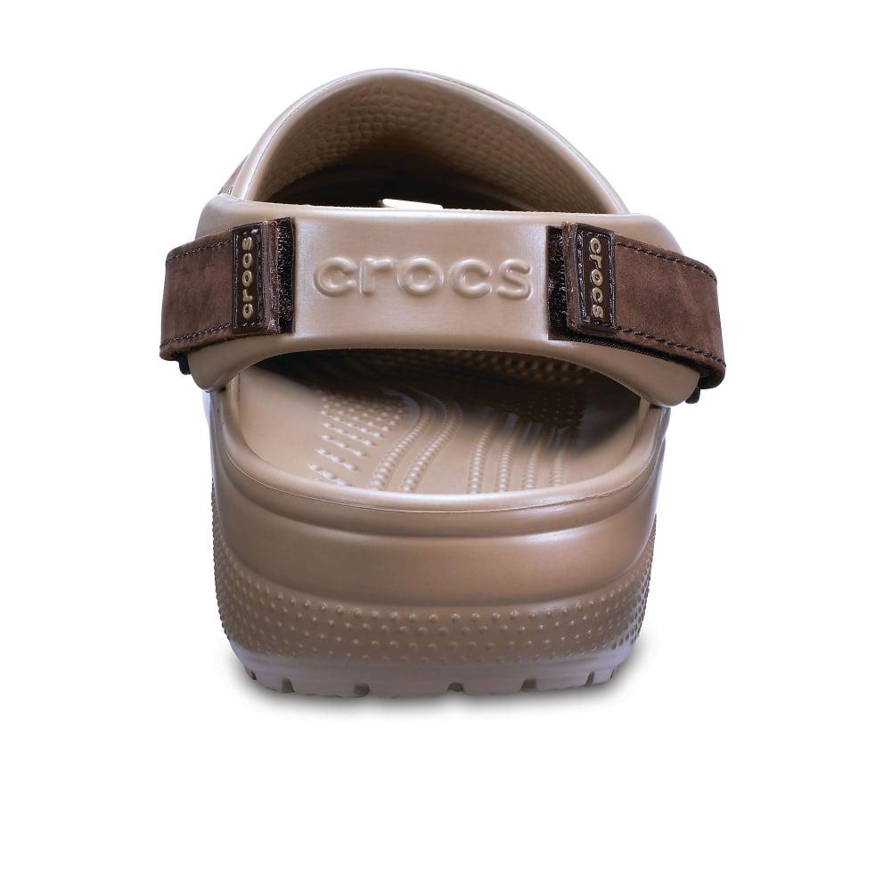 crocs yukon vista clog mens sandals
