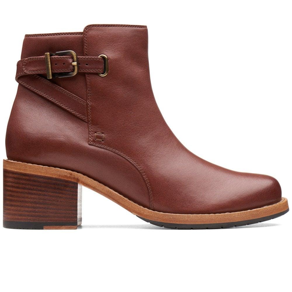 clarks jax boots