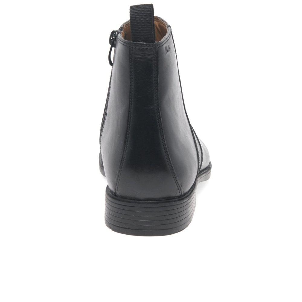 clarks zip up boots mens