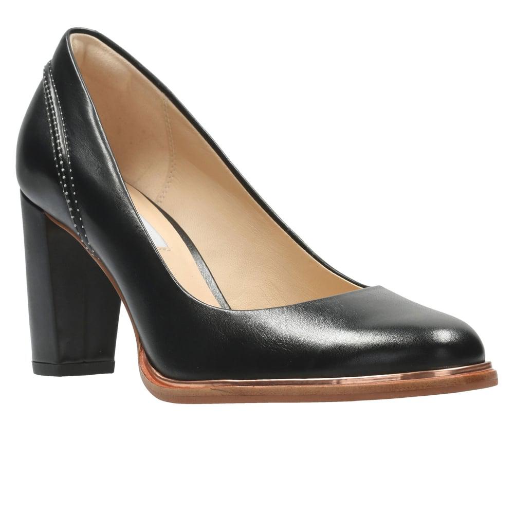 Your Selections Shop Clarks for stylish and comfortable shoes for Women, Men, Girls and Boys plus get Free Shipping and Free Returns every day!