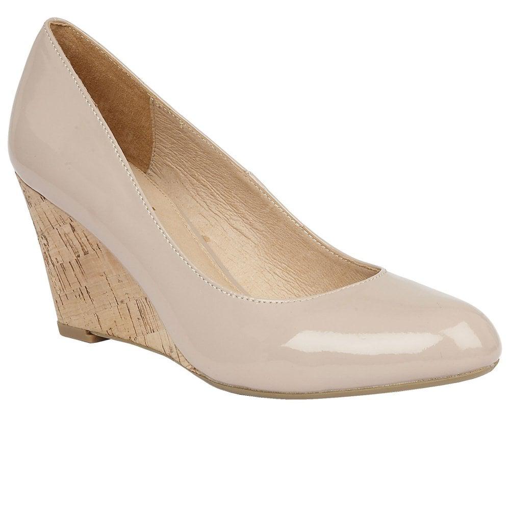 nude wedge court shoes