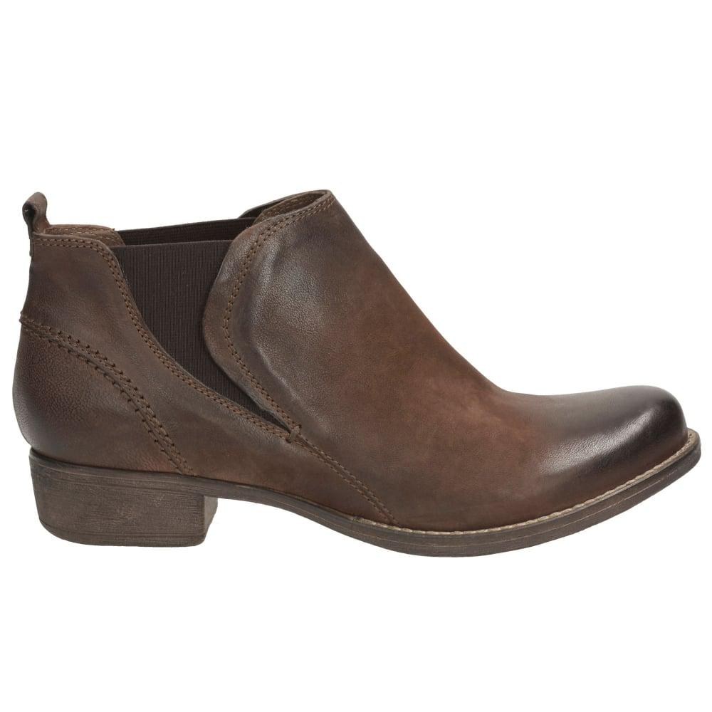 Clarks colindale store oak boots