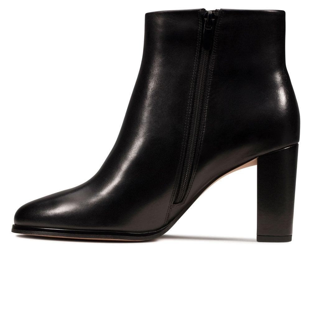 clarks ladies boots wide fit