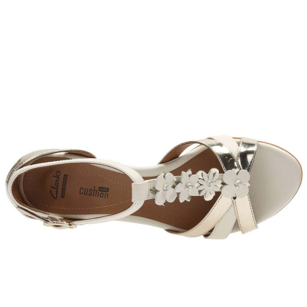 clarks women's shade sandal