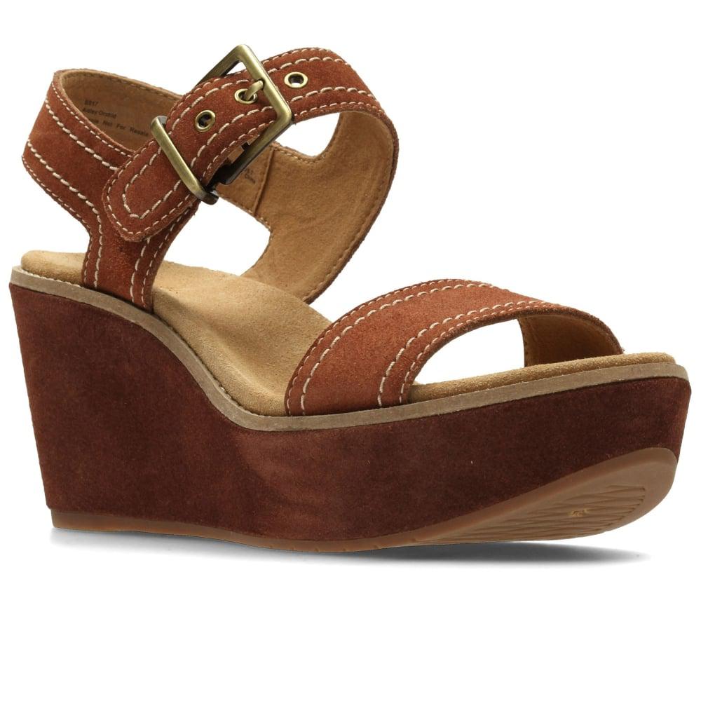 clarks women's wedge heels