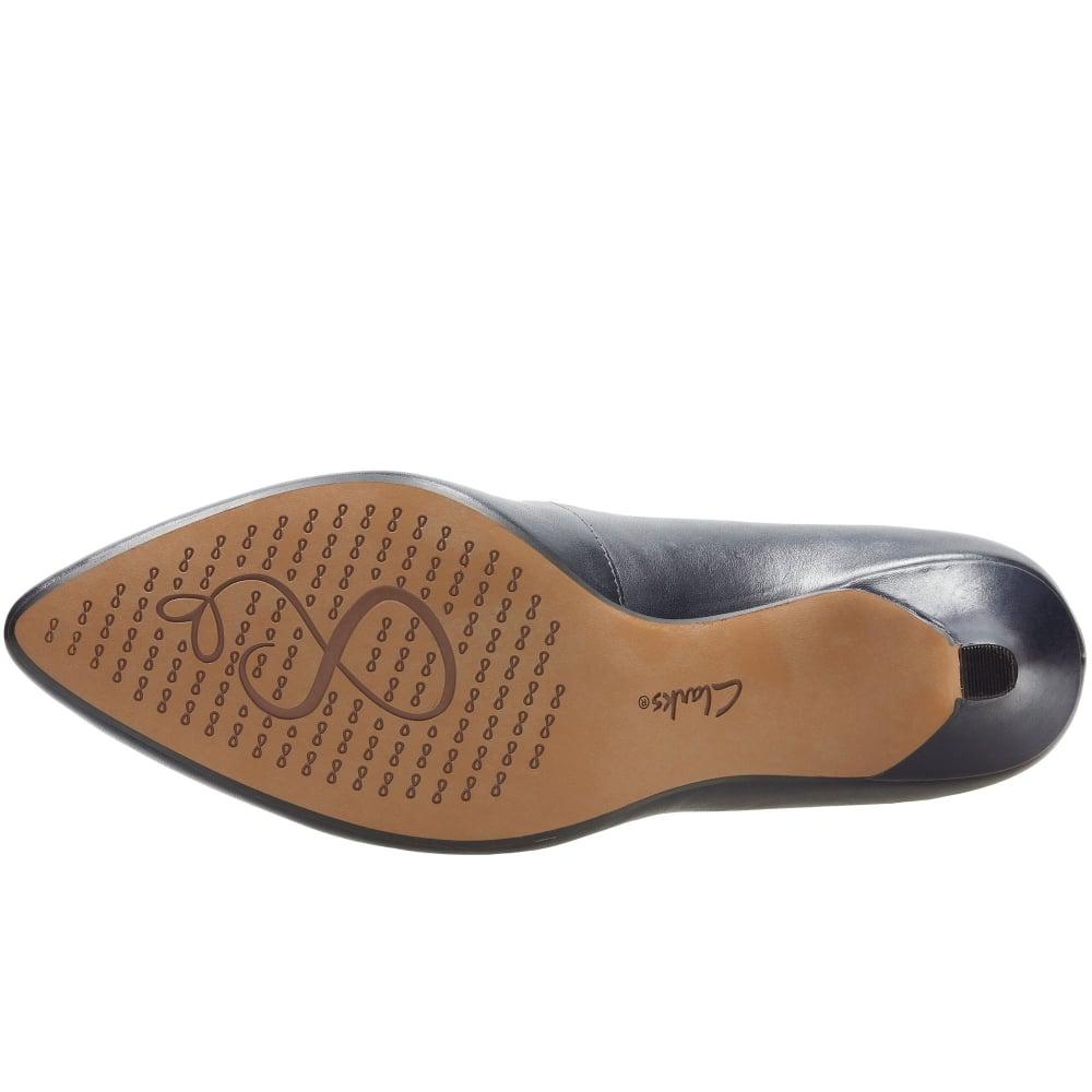clarks isidora faye navy