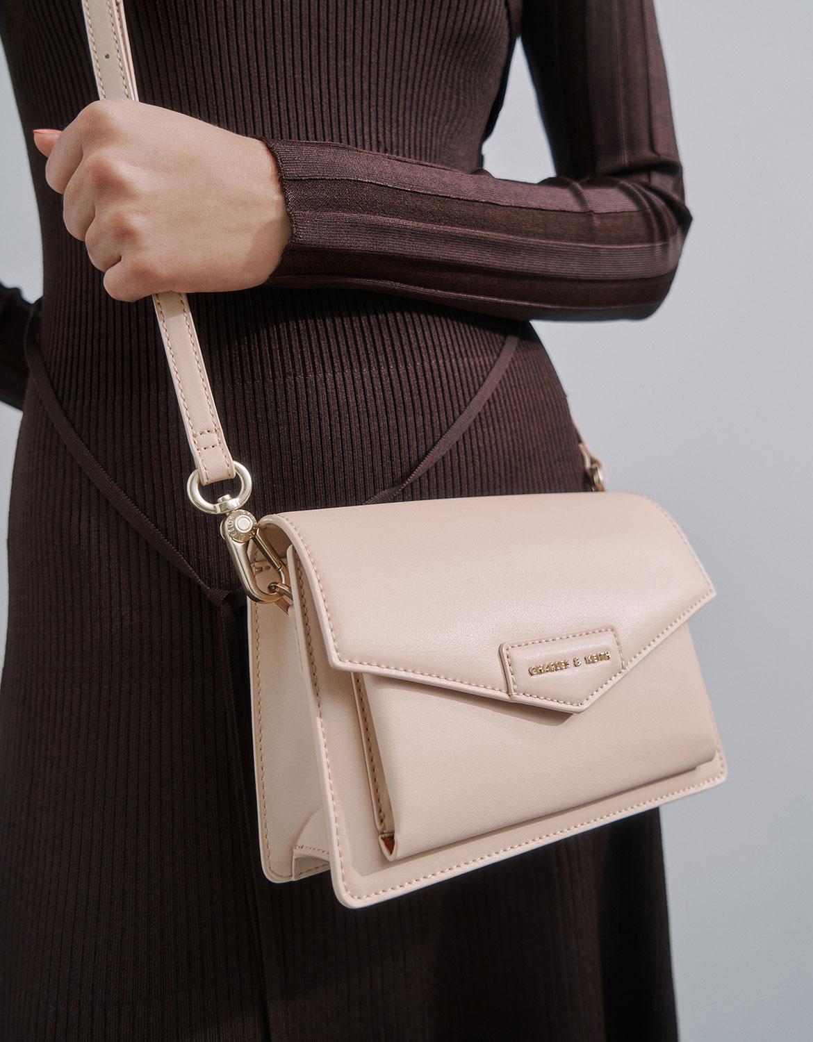 envelope satchel charles & keith