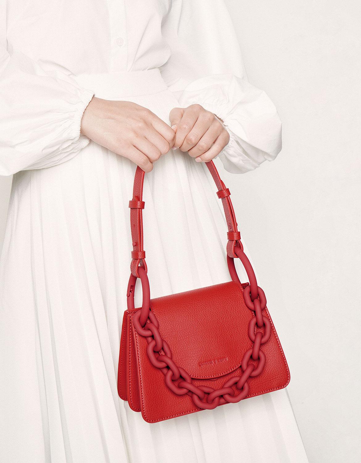 chain link shoulder bag