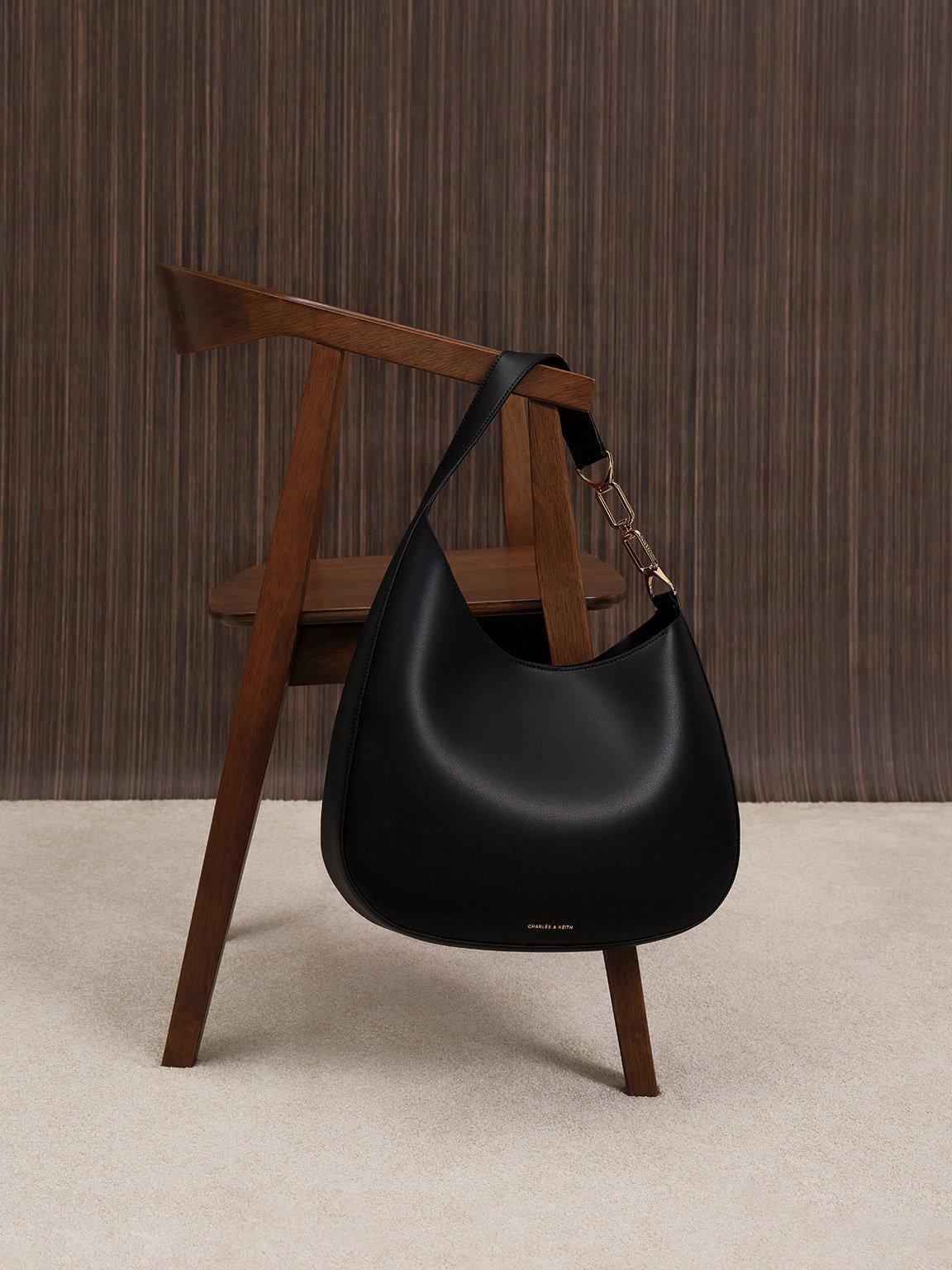 Charles Keith Agatha Chain-accent Slouchy Hobo Bag in Black