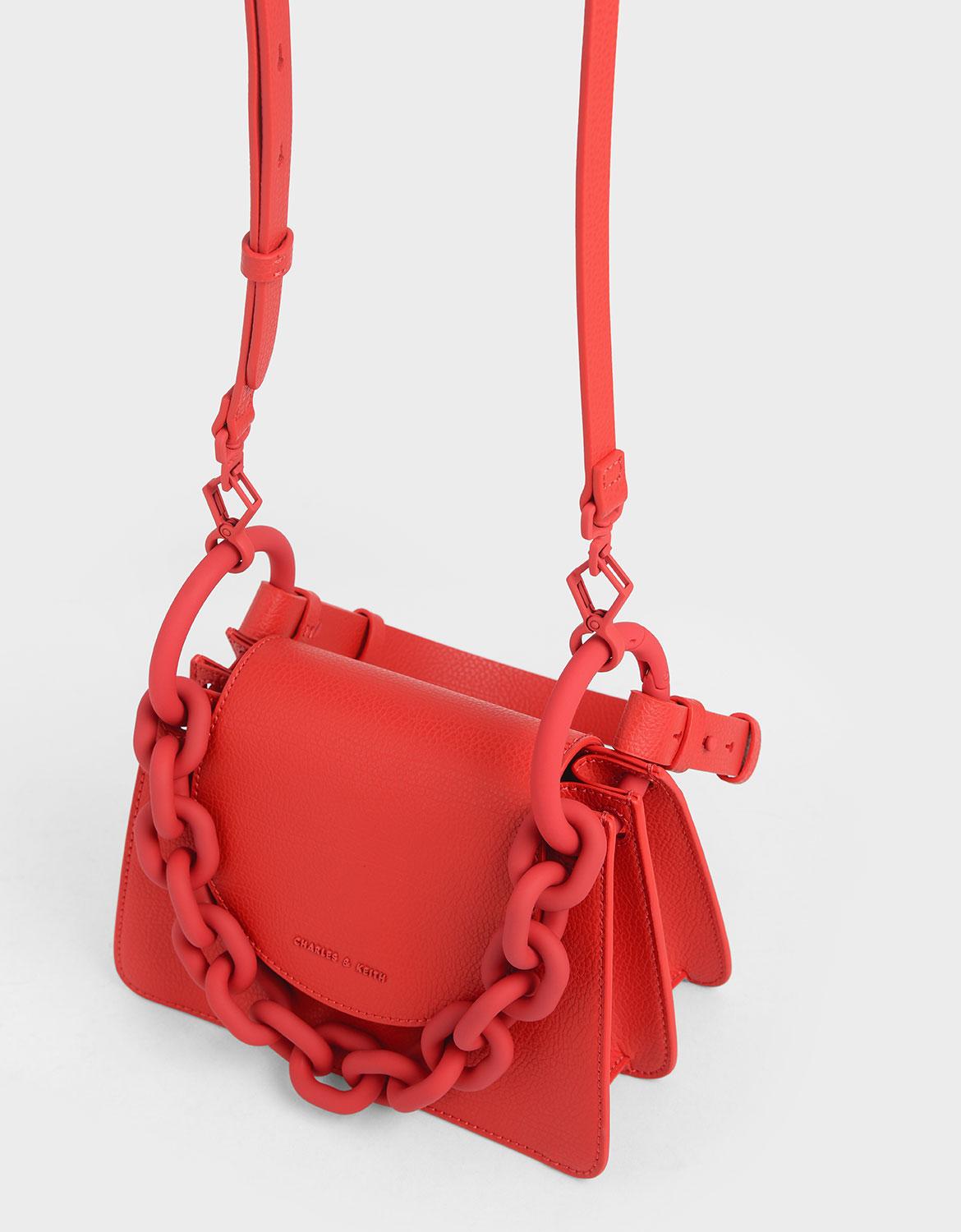 charles & keith chunky chain link small shoulder bolsa