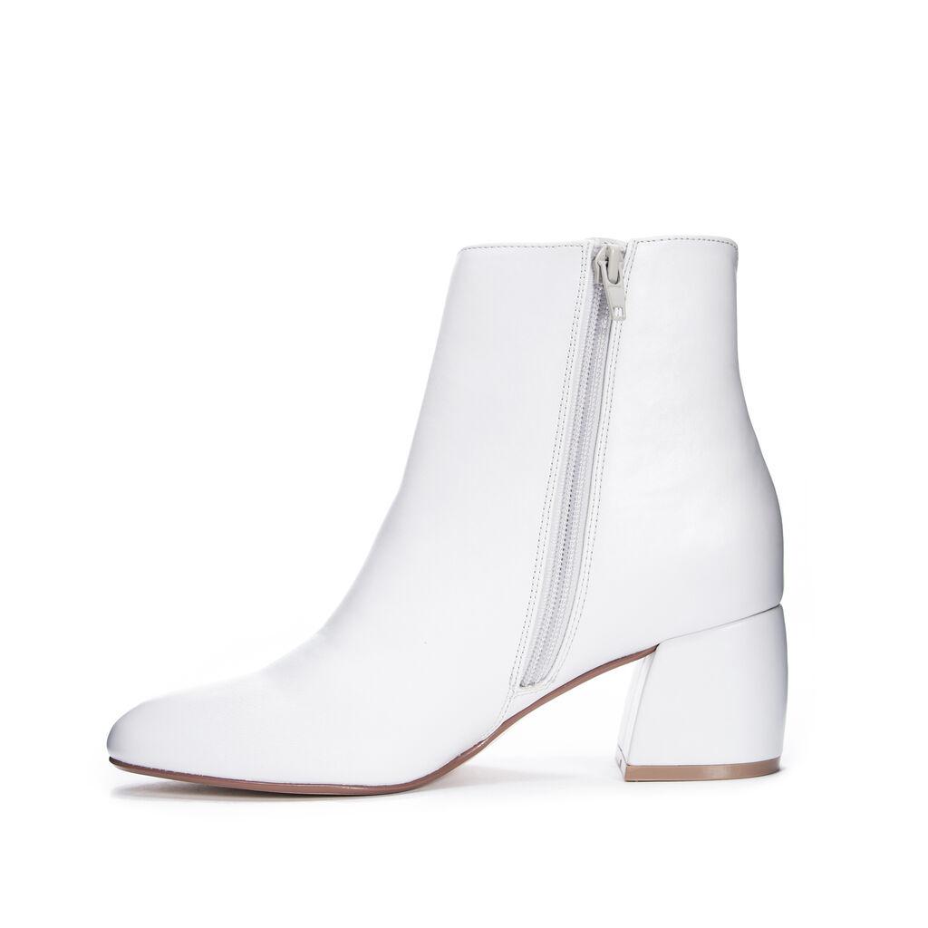 davinna bootie chinese laundry