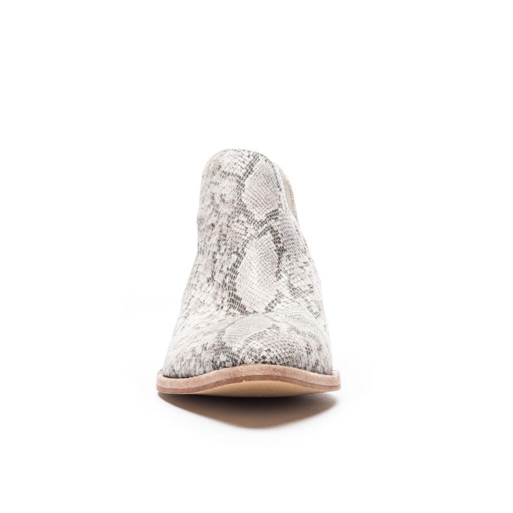 chinese laundry focus bootie