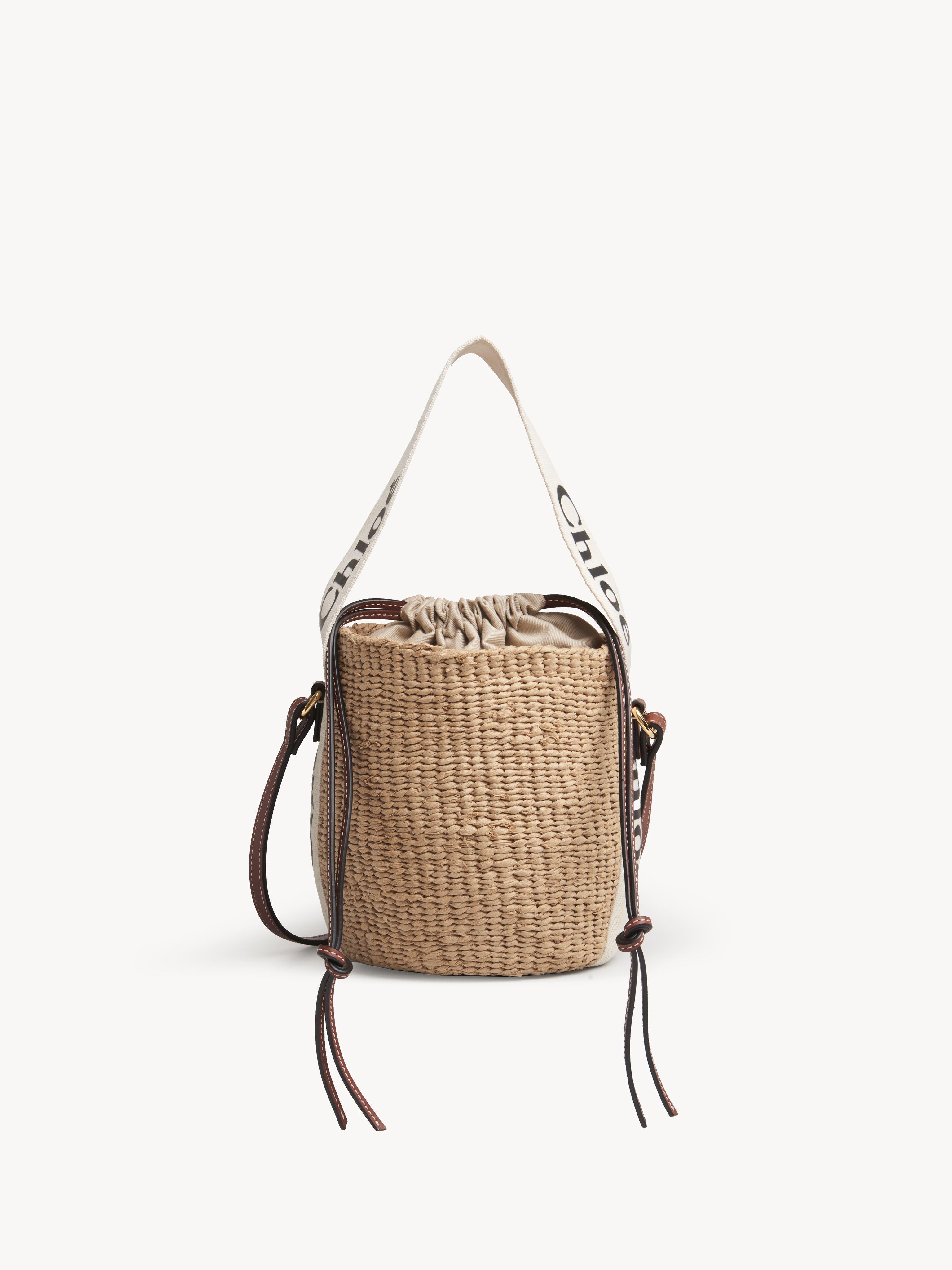 simple modern lunch box