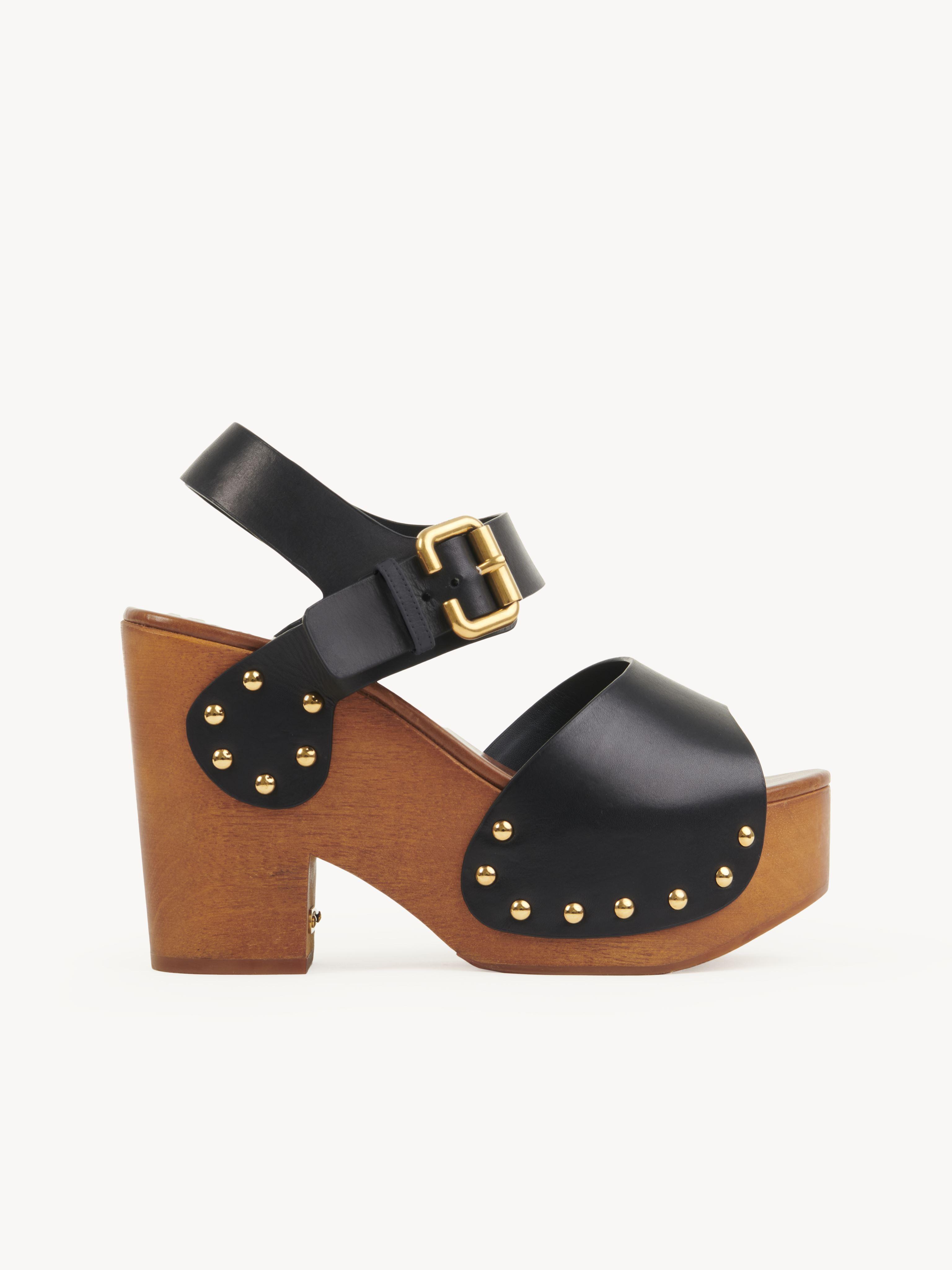 【関税＆送料込み】ChloAC Jeannette Wedge Clogs Chloé Jeannette Wedge Clog in Black | Chloé US