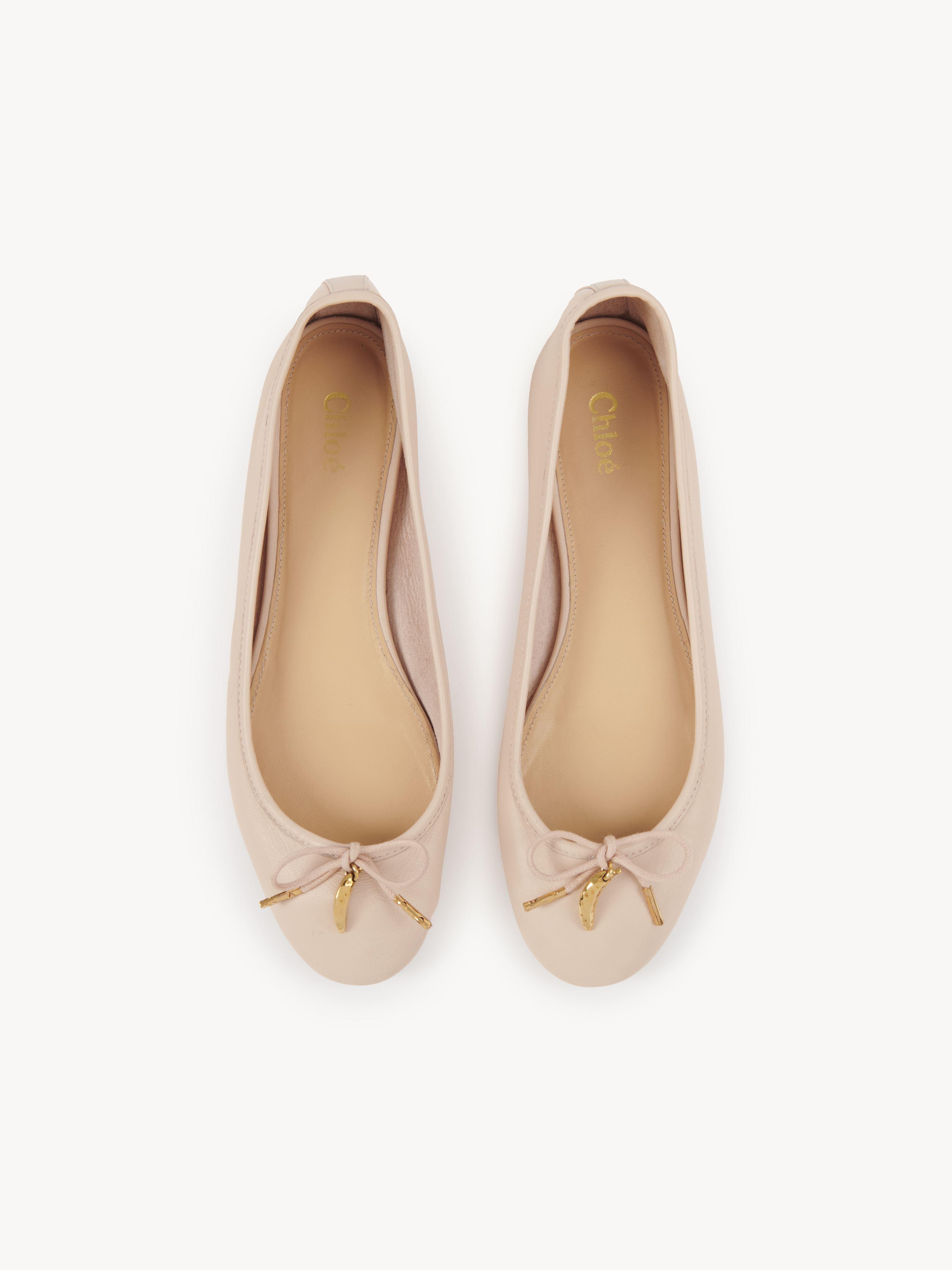 Chloé Iris Ballerina in Natural | Lyst