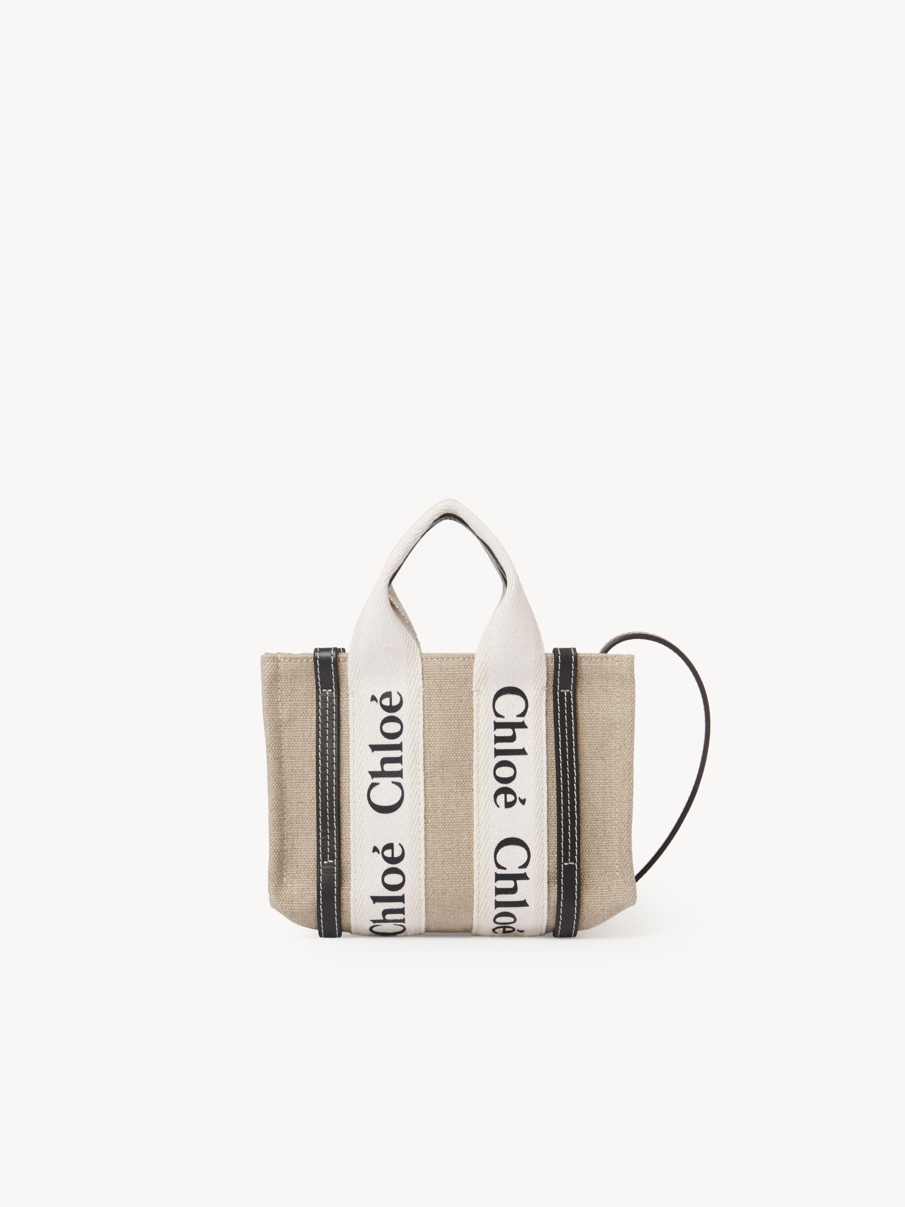 chloe-White-Blue-1-Mini-Woody-